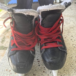 Bauer Nexus 6000 Hockey Skates Regular Width 9.5 (Used)