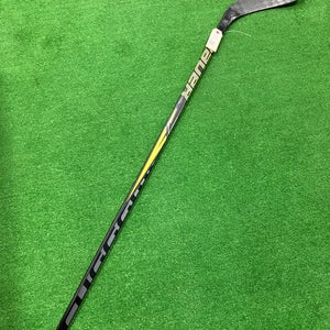Junior Bauer Supreme 3S Hockey Stick Right Handed P88 (Used)