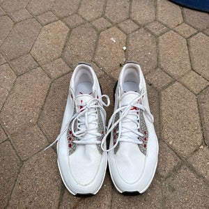 White Men's Size M 10.5 (W 11.5) Adult Jordan Golf Shoes (Used)