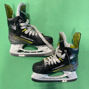 Bauer Vapor X4 Hockey Skates | Junior 3