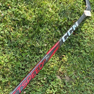 Intermediate CCM Jetspeed FT7 Pro Hockey Stick Right Handed P28 (Cut - 61")