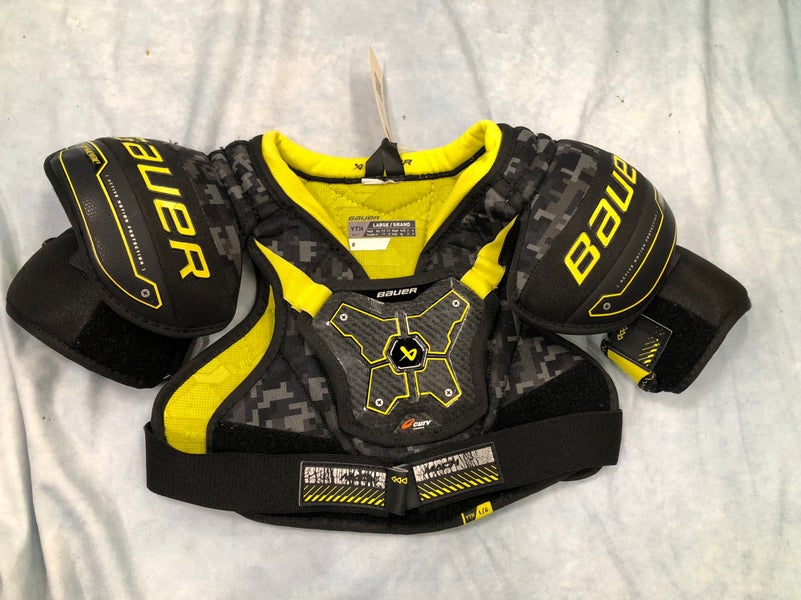Large Youth Bauer Supreme Mach Shoulder Pads (Used)