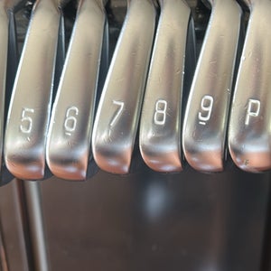 Mizuno JPX 923 Tour Iron Set Stiff Flex Steel Shaft (Used)