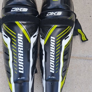 Junior Warrior Alpha DX3 13" Shin Pads