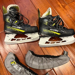 Bauer Vapor X4 Hockey Skates Regular Width 13.5 (Used)