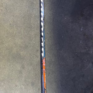 Broken Intermediate Warrior Covert QRE Pro T2 Right Handed Hockey Stick W88  (Used)