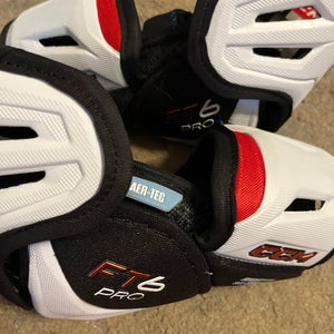 Small Senior CCM Jetspeed FT6 Pro Elbow Pads (New)