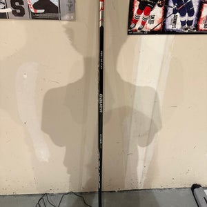 Intermediate Bauer Vapor Hyperlite Left Hand Hockey Stick P28  (Used)