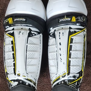 Junior CCM Super Tacks AS1 12" Shin Pads (Used)