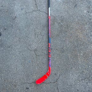 Broken Intermediate CCM Jetspeed FT475 Right Handed Hockey Stick P29  (Used)