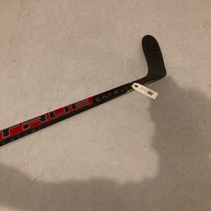 Senior True Catalyst 9X Hockey Stick Left Hand Pro Stock (Used)