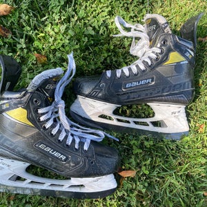 Senior Bauer 3S  Hockey Skates 5.5 (Used)