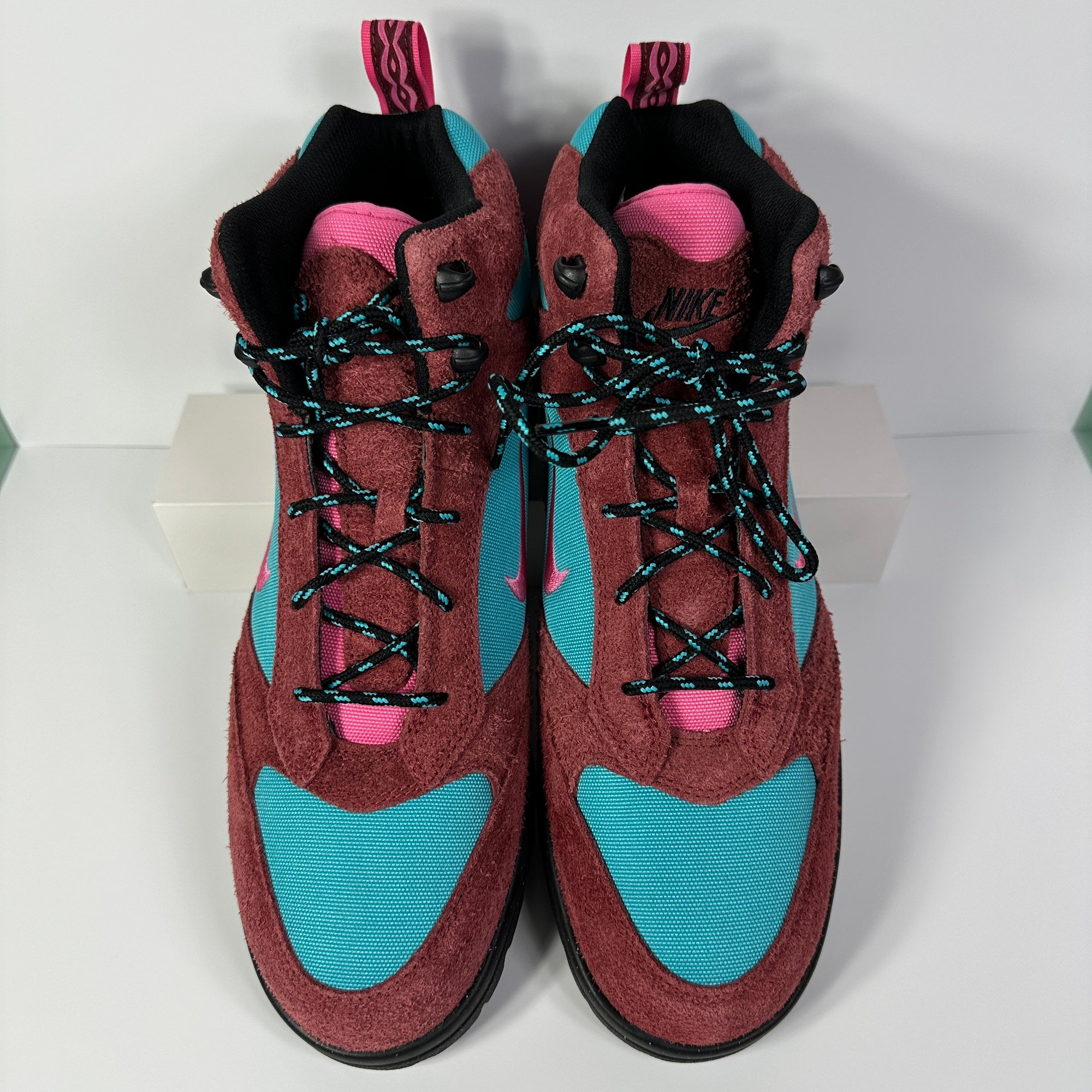 size 13 men's nike acg boots