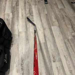 (Like New) Intermediate Bauer Vapor Hyperlite Left Hand Hockey Stick P92 Pro Stock