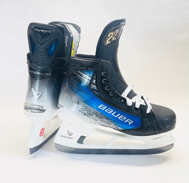 New Bauer Vapor Hyperlite 2 (blue) Pro Stock Skates - Size 8 FIT 3