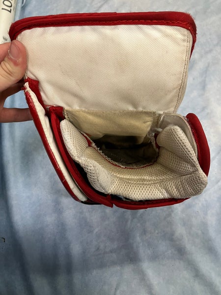 Red/White Bauer Reactor 2000 JR Glove & Blocker Set Reg(Used)