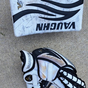 Vaughn Velocity V5 Intermediate Regular hockey goalie gloves set
