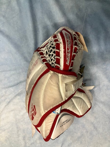Red/White Bauer Reactor 2000 JR Glove & Blocker Set Reg(Used)