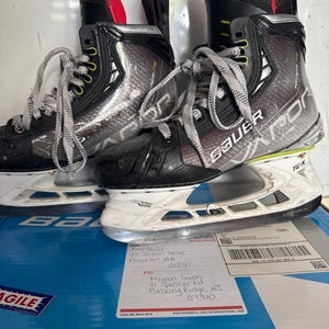 Bauer Vapor Hyperlite Hockey Skates Regular Width 6 (Used)