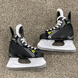 Used Youth Graf PeakSpeed PK1900 Hockey Skates Size 11 | Box Included