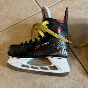 Bauer Vapor X5 Pro Hockey Skates 13.5 Regular Width 13.5 (Used)
