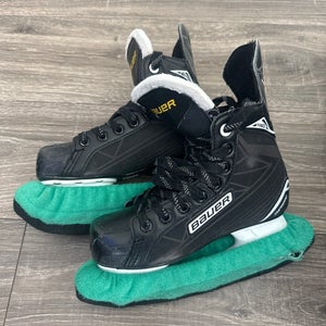 Bauer Supreme S140 Hockey Skates Size 2 (Used)