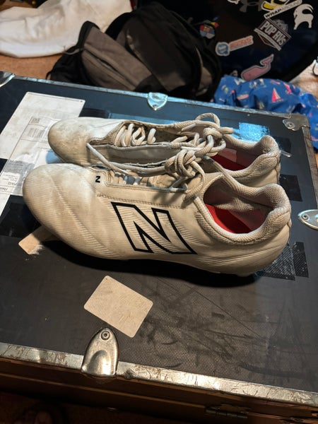 White Men's Size M 12.0 (W 13.0) Adult New Balance Low Top Burn X4 Molded Cleats (Used)