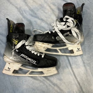Senior Bauer Vapor Hyperlite 2 Hockey Skates 8 (Used)