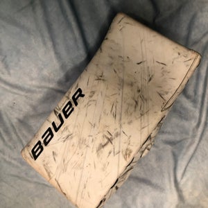 White Senior Bauer Vapor Hyperlite 2 Goalie Blocker (Used)