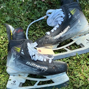 Senior Bauer Vapor Hyperlite 2 Hockey Skates Size 6 (Used)