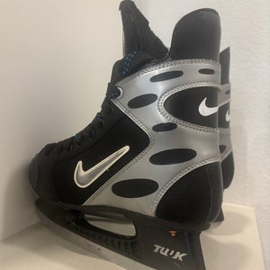Rare Nike Zoom Air black hockey skates. Senior, size 7.5.