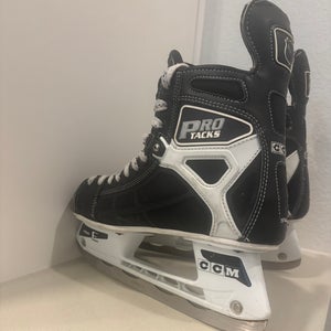 Vintage CCM Pro Tacks. Senior, size 8.