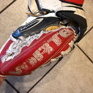 Regular (Used) Roller And online Goalie Glove.