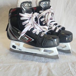 CCM FT460 Hockey Goalie Skates Regular Width Size 2 (Used)