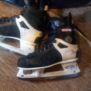 CCM Tacks 252 Senior size 10.5 Hockey Skates Regular Width 10.5 (Used)