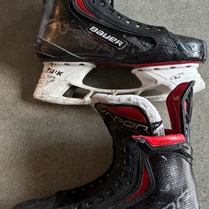 Used Bauer Vapor 3X Pro Hockey Skates Size 8 Fit 3