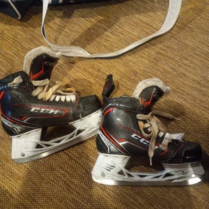 CCM Senior Size 8 JetSpeed FT360 Hockey Skates Regular Width 8 (Used)