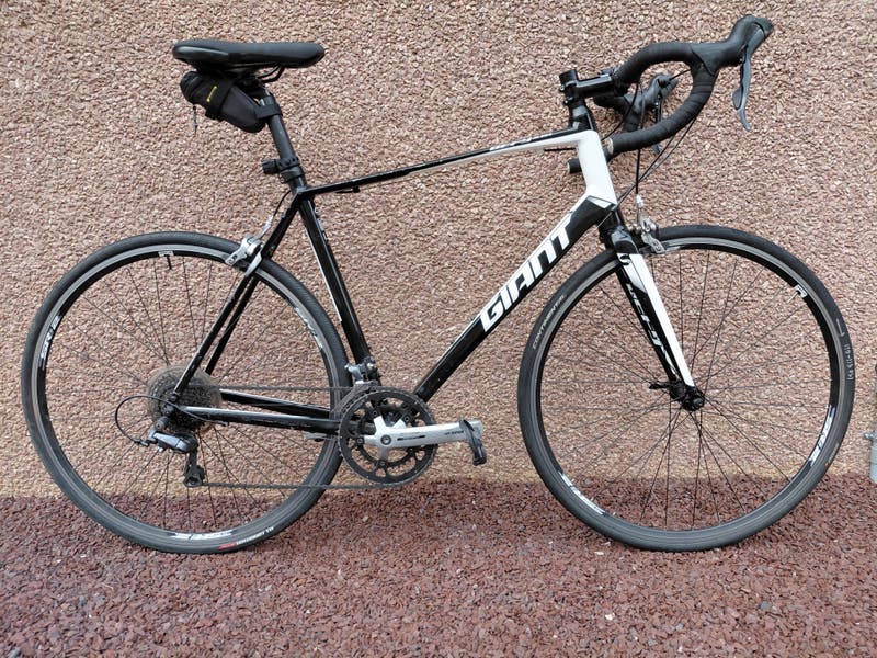 Giant Defy Aluxx Road Bike *** Free local pickup or Lo $ delivery