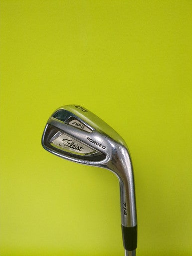 Titleist (Used) Right Handed Men's Stiff Flex Steel Shaft 8 Iron