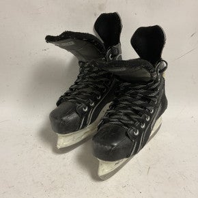 Bauer (Used) Intermediate Size 4 Hockey Skates