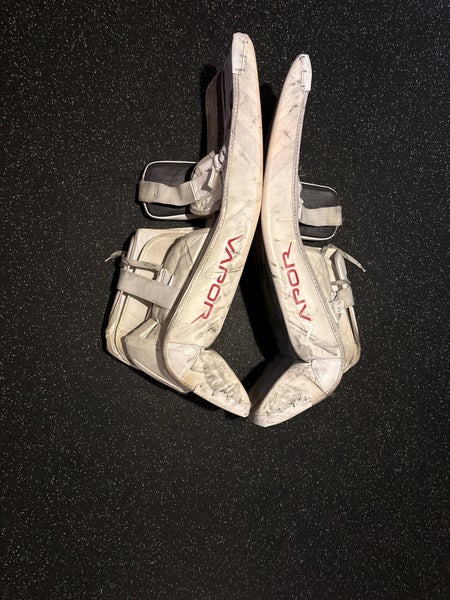 Large  Pro Custom 2022 Bauer Ultrasonic Goalie Leg Pads And Blocker Pro Stock (Used)