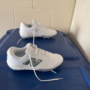 White Men's Size M 11.5 (W 12.5) Adult New Balance Comp V4 TPU - Low Top Molded Cleats (New)