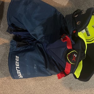 Large Junior Bauer Vapor 2X Pro Hockey Pants (Used)