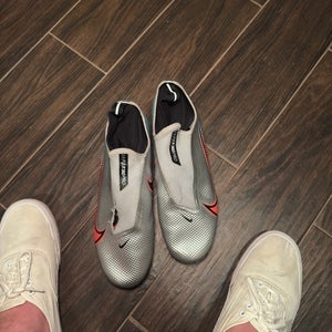 Men's Size 9.5 Nike Vapor edge pro 360 Molded Cleats (Used) SEND OFFERS