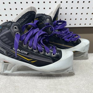 Bauer Supreme One.9 Hockey Goalie Skates Regular Width Size 5.5 (Used)