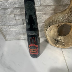 Easton MAV1 Alloy Bat (-10) 18 oz 28" (Used)