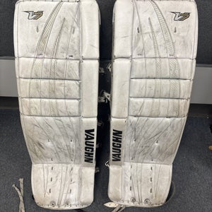 Int Size 30 + 2 Inch Vaughn Velocity XP V7 Ice Hockey Goalie Leg Pads.