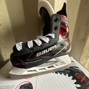 Bauer Lil Rookie Hockey Skates Regular Width  11 (New)