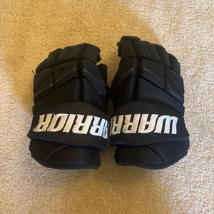 Warrior Alpha LX 30 Gloves 14" Pro Stock (Used)