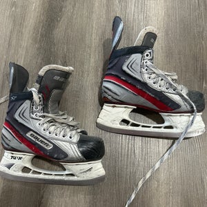 Bauer Vapor X3.0 Hockey Skates Regular Width Size 3 (Used)